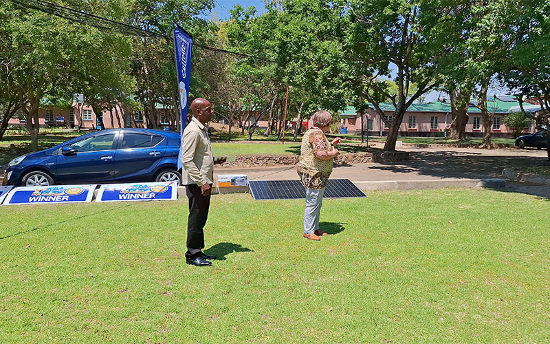 Head addressing winners 